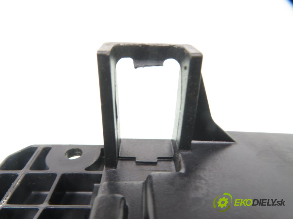 CITROEN C4 I (LC_) HB 2006 80,00 1.6 16V - NFU (TU5JP4) 1587,00 MODUL BSM S118983011A ; 9661682980