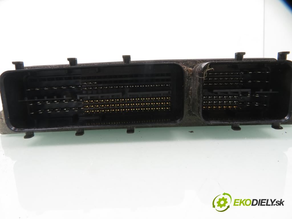 TOYOTA AURIS (_E15_) HB 2009 74,00 1.33 Dual-VVTi 101 - 1NR-FE 1329,00 Riadiaca jednotka Motor 8966102S50 ; MB2753004893