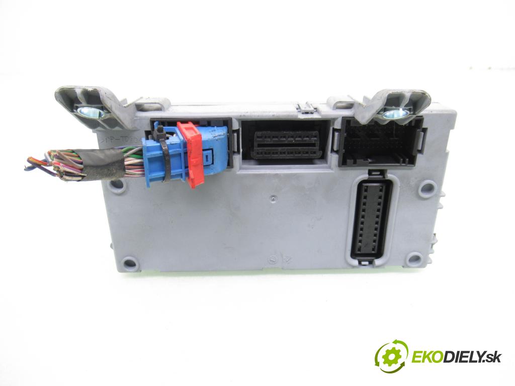 FIAT LINEA (323_) SEDAN 2008 66,00 1.3 D Multijet 90 1248,00 MODUL BSI 51778013