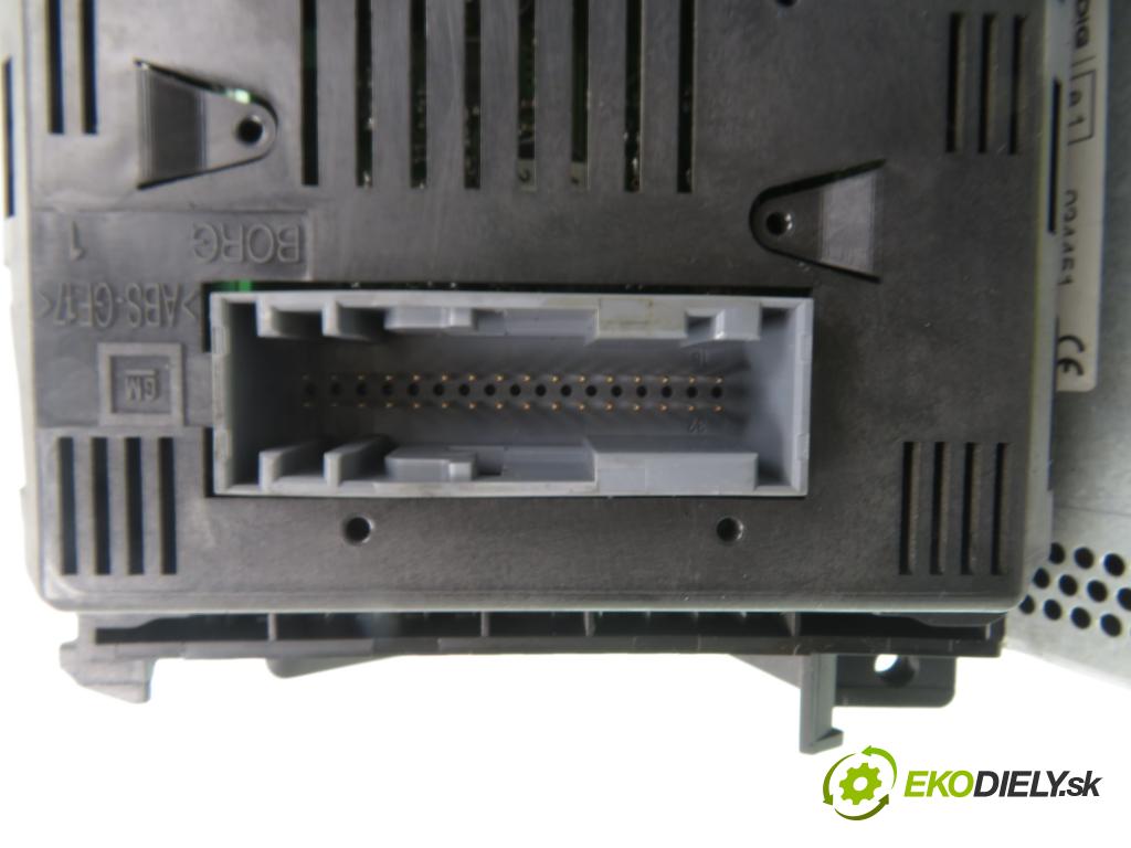 OPEL ASTRA H (A04) HB 2004 77,00 1.6 - Z 16 XEP 1598,00 RADIO CD 13262382 ; 497316088 ; 13111165