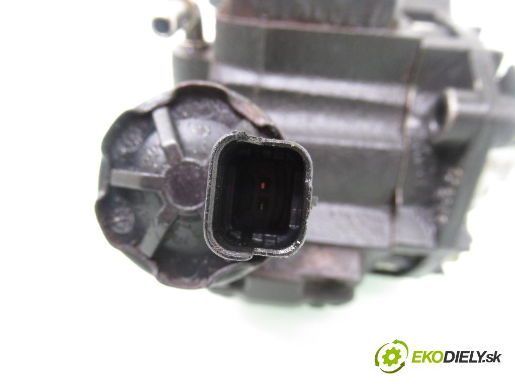 CITROEN C5 I Break (DE_) KOMBI 2004 80,00 2.0 HDi 8V 109 - RHZ 1997,00 Pumpa vysokého tlaku 9658193980 ; 5WS40019 ; A2C20000598