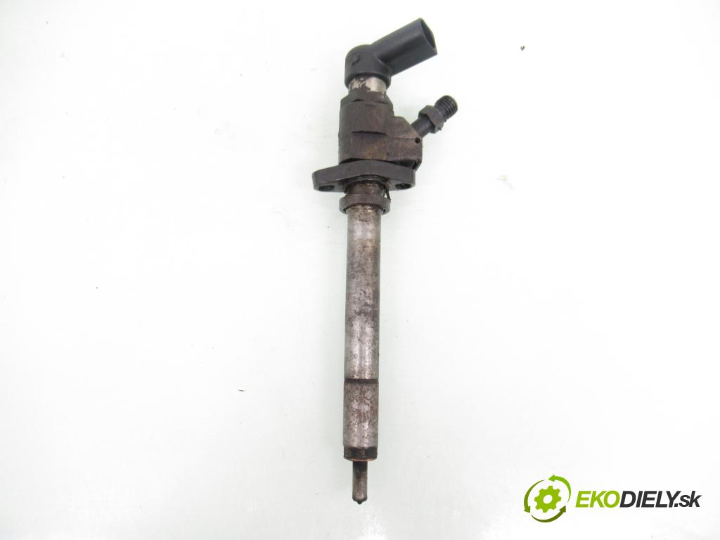 CITROEN C5 I Break (DE_) KOMBI 2004 80,00 2.0 HDi 8V 109 - RHZ 1997,00 vstrekovač 9657144580 (Vstrekovač paliva)