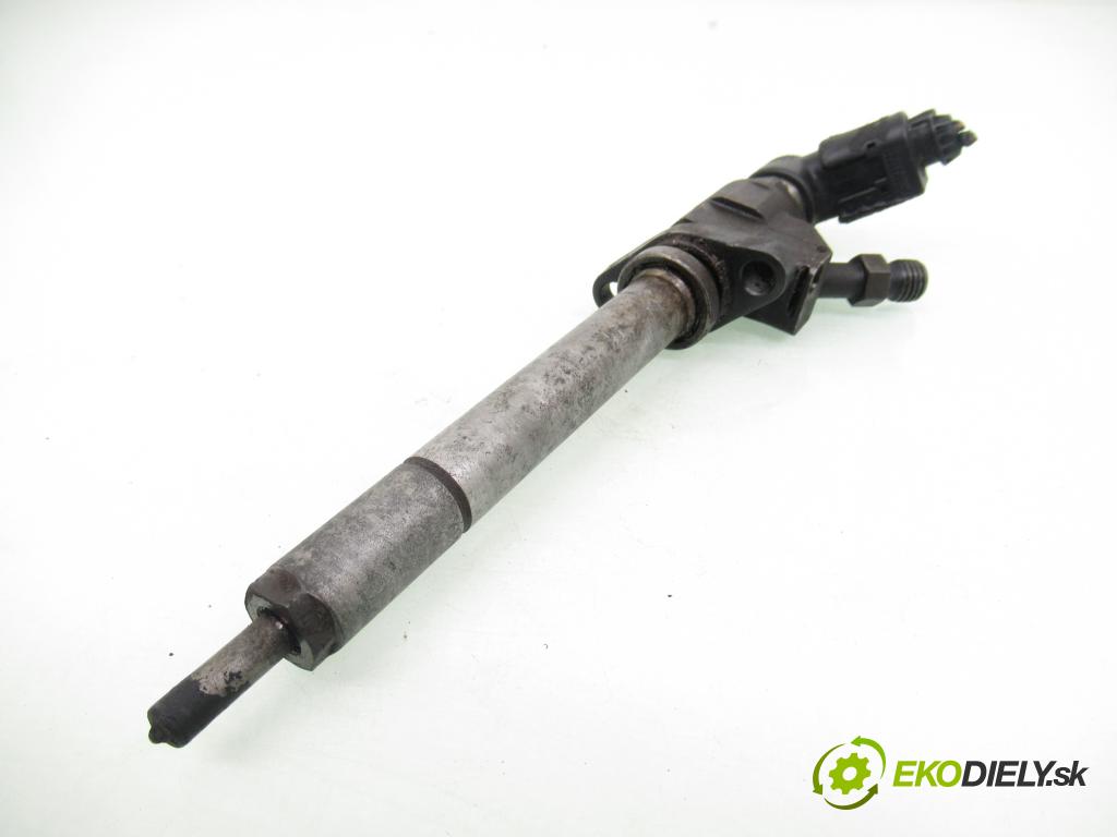 CITROEN C5 I Break (DE_) KOMBI 2004 80,00 2.0 HDi 8V 109 - RHZ 1997,00 vstrekovač 9657144580 (Vstrekovač paliva)