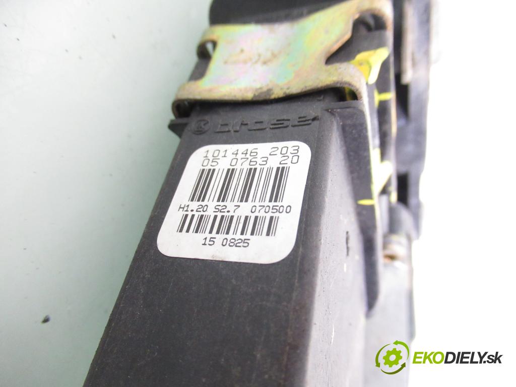 SKODA OCTAVIA I (1U2) SEDAN 1998 55,00 1.6 - AEE 1598,00 Mechanizmus okien 0130821731 ; 101446203 ; 05076320