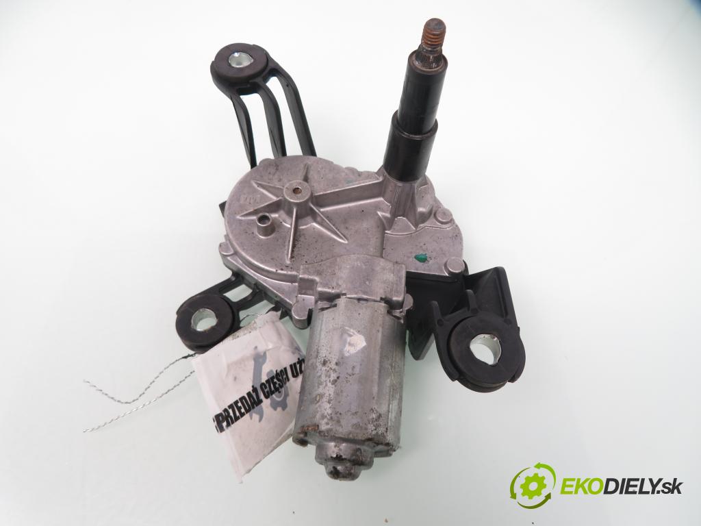 OPEL ASTRA H (A04) HB 2004 77,00 1.6 - Z 16 XEP 1598,00 Motorček stierače zadné 13105981