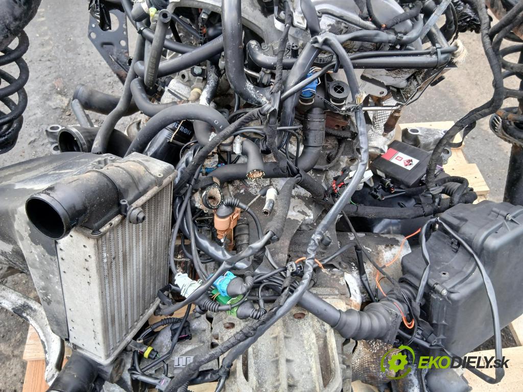 AUDI A4 (8D2, B5) SEDAN 1997 110,00 1.8 T 150 - AEB 1781,00 motor BENZÍN AEB