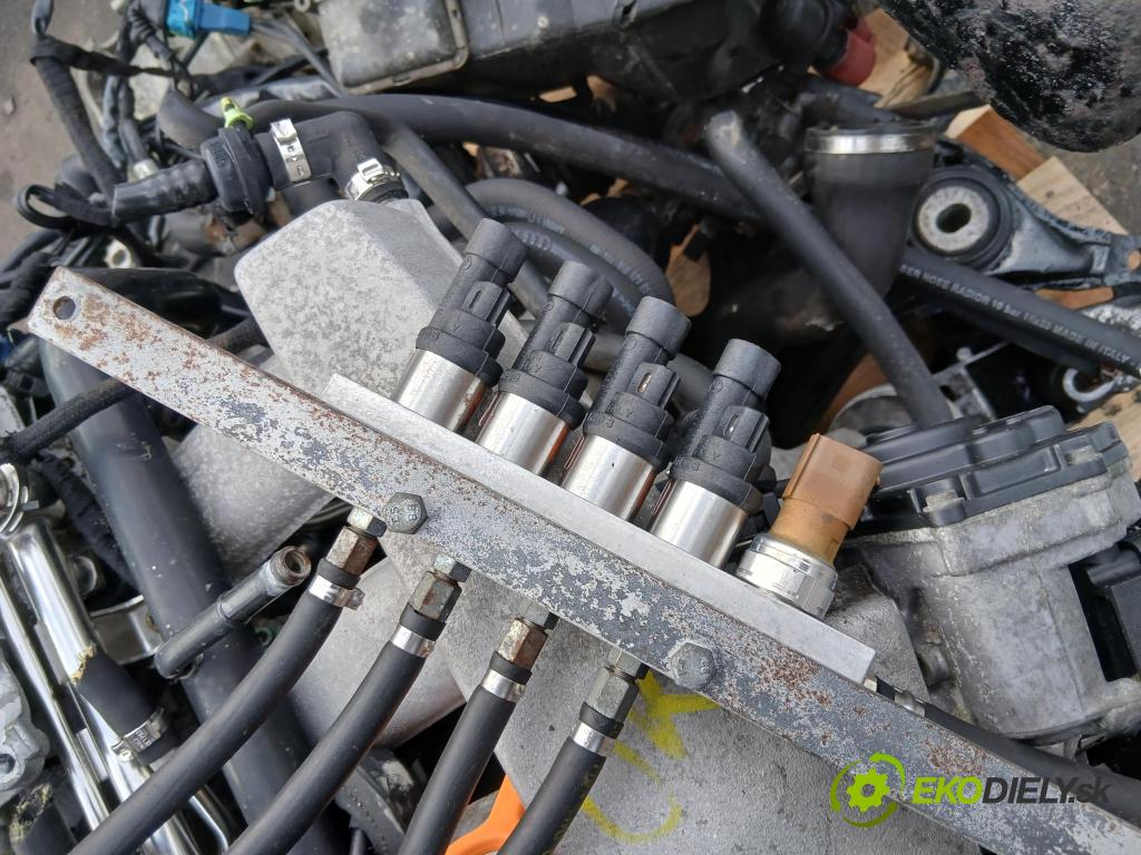 AUDI A4 (8D2, B5) SEDAN 1997 110,00 1.8 T 150 - AEB 1781,00 motor BENZÍN AEB