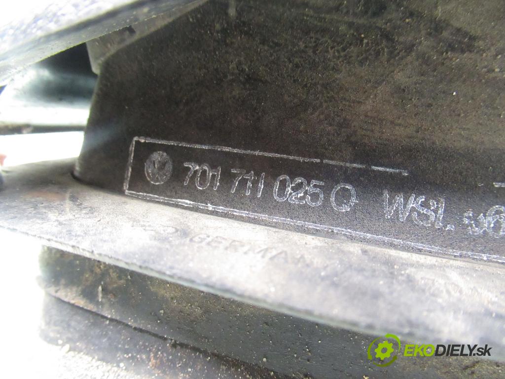 VW TRANSPORTER IV Skrzynia (70XA) FURGON 1995 44,00 1.9 D 60 - 1X 1896,00 ZVEDÁK: 701711025Q