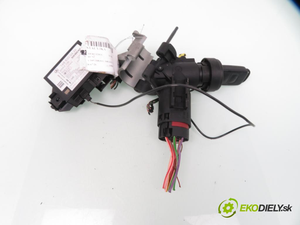 MERCEDES-BENZ KLASA A (W168) HB 1999 75,00 1.6 102 A 160  M 166.960 1598,00 spínačka 1688200426 (Spínací skříňka)