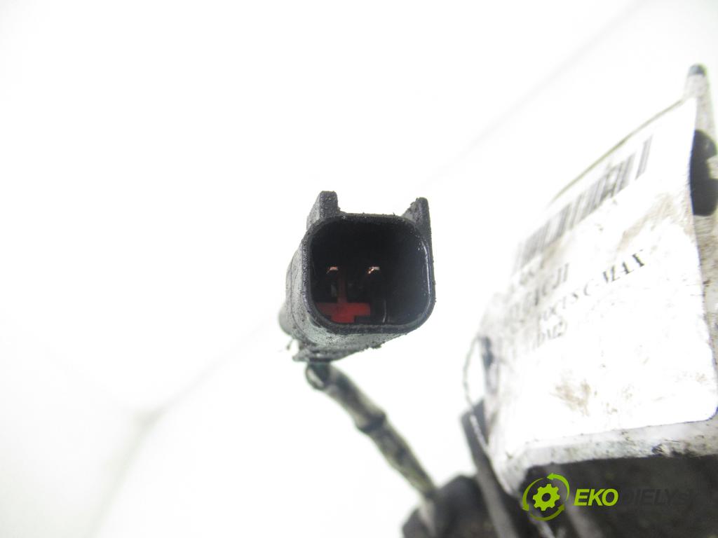 FORD FOCUS C-MAX (DM2) MINIVAN 2005 90,00 1.8 - QQDC 1798,00 KOMPRESOR: klimatizace 3M5H19D629HC (Kompresor klimatizace)