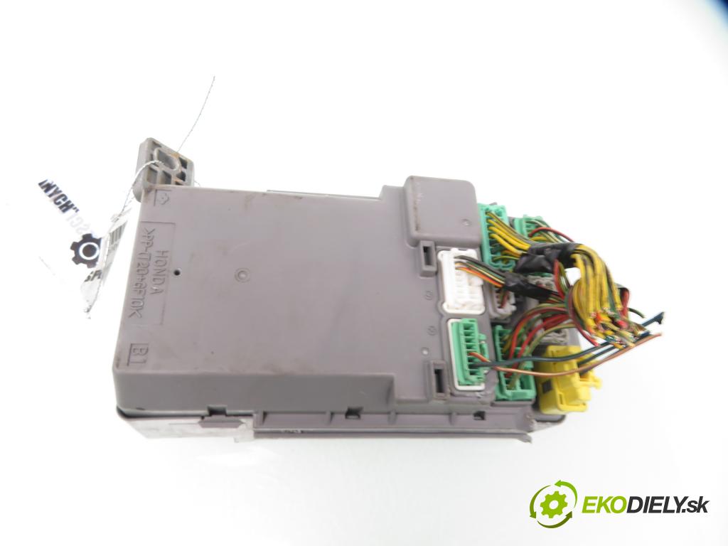 HONDA CIVIC VII Hatchback (EU, EP, EV) HB 2005 66,00 1.4 iS (EP1) 90 - D14Z6 1396,00 MODUL BSI 3820ES6AG200