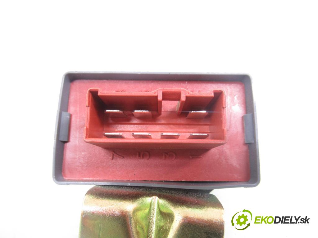 HONDA CIVIC VII Hatchback (EU, EP, EV) HB 2005 66,00 1.4 iS (EP1) 90 - D14Z6 1396,00 RELÉ: motorku paliva 39400S1AG010