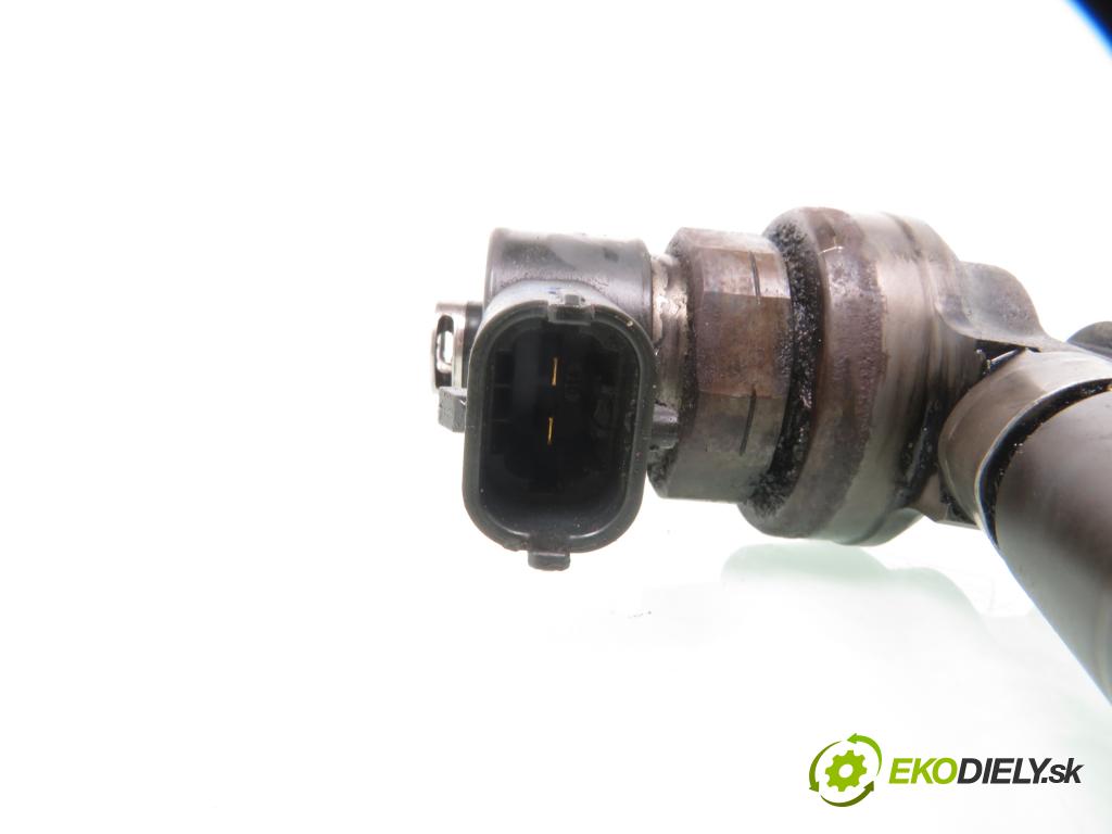 OPEL ASTRA H (A04) HB 2004 59,00 1.7 CDTI - Z 17 DTL 1686,00 vstrekovač 0445110174 (Vstrekovač paliva)