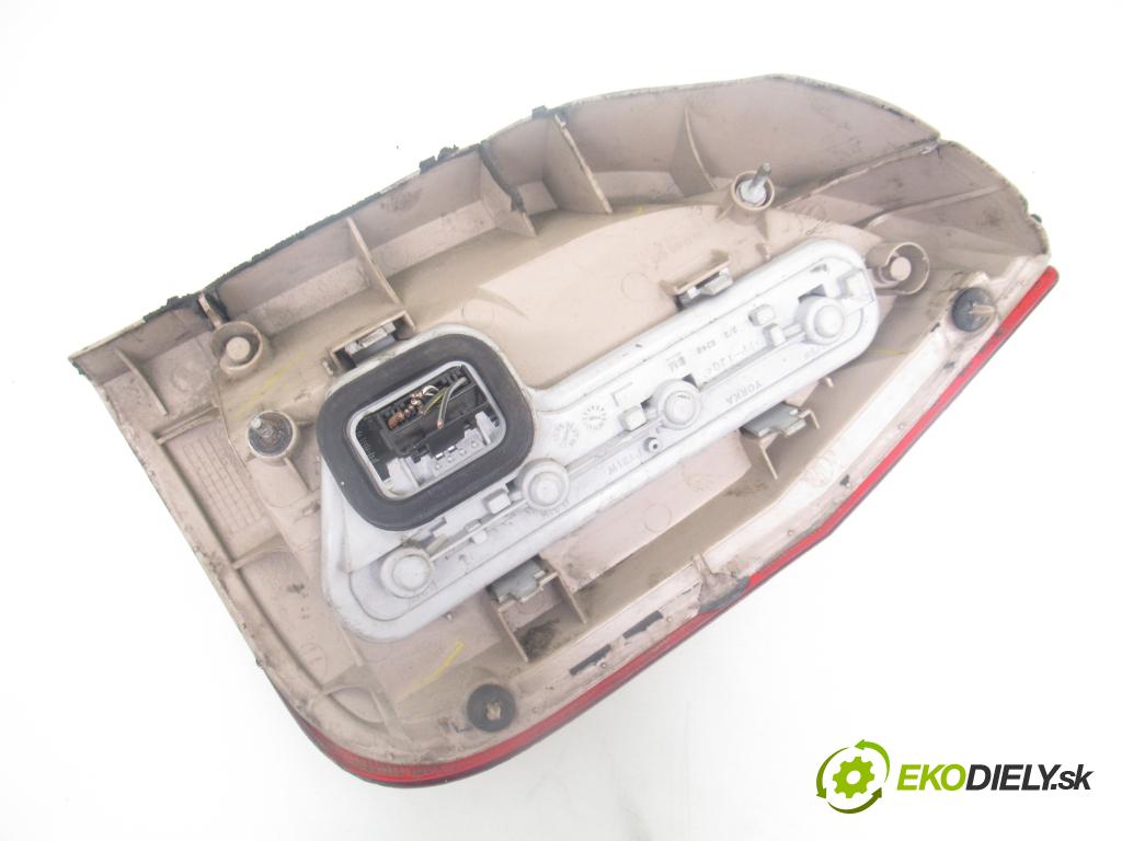 OPEL ZAFIRA A Nadwozie Wielkopojemne (MPV) (T98)  MINIVAN 2000 92,00 1.8 16V 125 - Z 18 XE 1796,00 Svetlo ľavé zadné