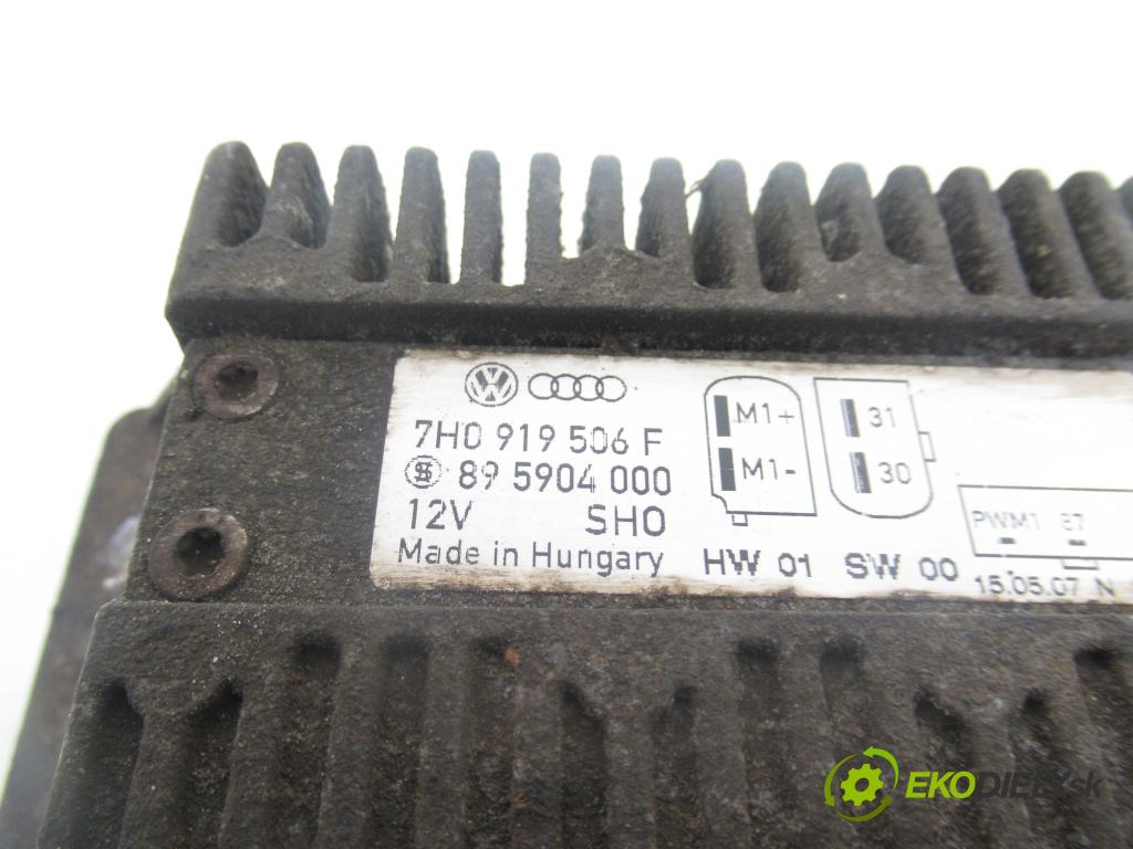 VW TRANSPORTER V Skrzynia (7HA, 7HH, 7EA, 7EH) FURGON 2007 75,00 1.9 TDI - BRS 1896,00 řídící jednotka VENTILÁTORY 7H0919506F ; 895904000