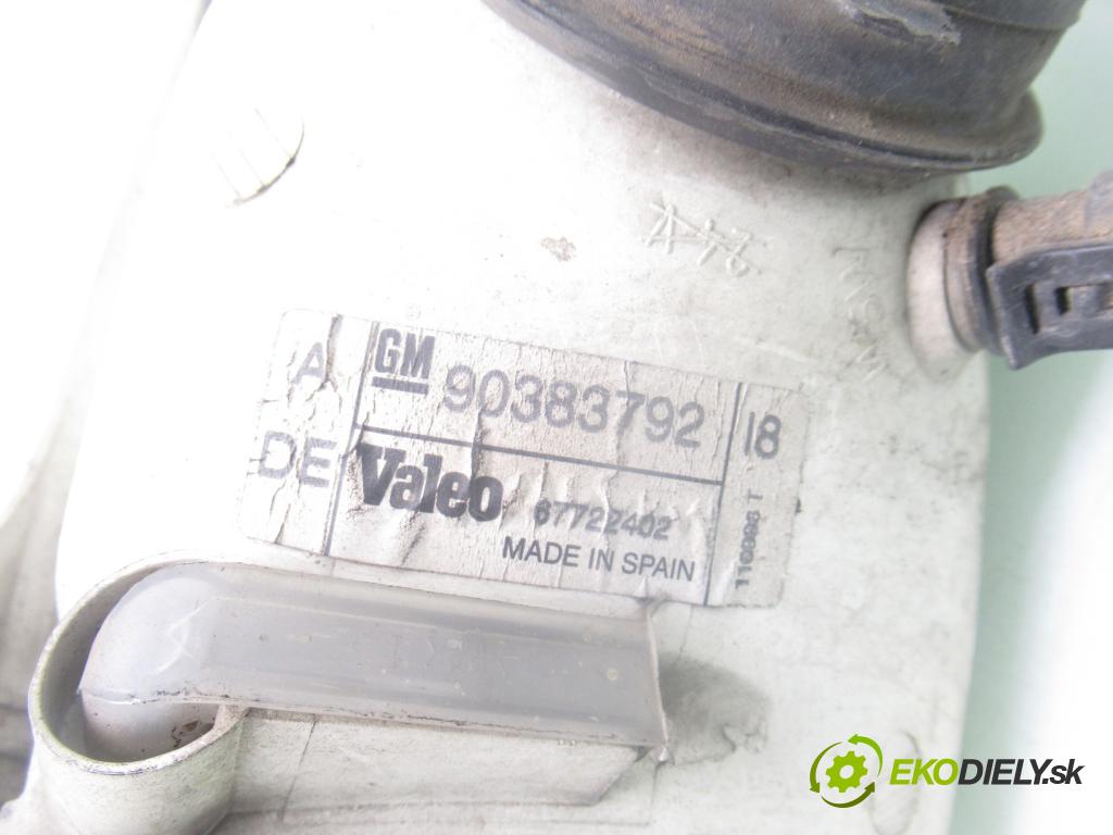 OPEL ASTRA F (T92) SEDAN 1999 55,00 1.6 - 16 LZ2 1598,00 Svetlo PP 90383792