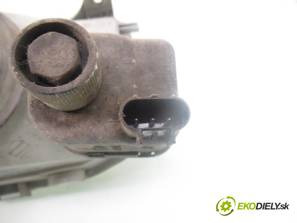 OPEL ASTRA F (T92) HB 1998 55,00 1.6 - 16 LZ2 1598,00 světlo PP 