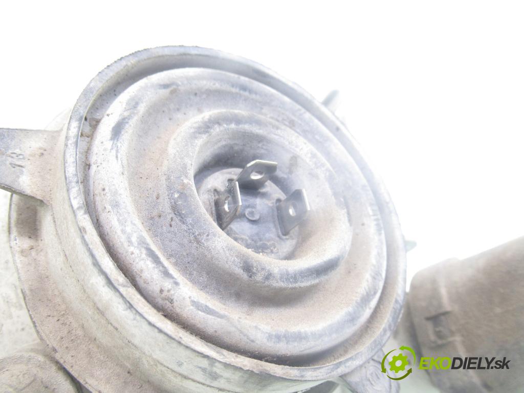 OPEL ASTRA F (T92) HB 1998 55,00 1.6 - 16 LZ2 1598,00 Svetlo PP