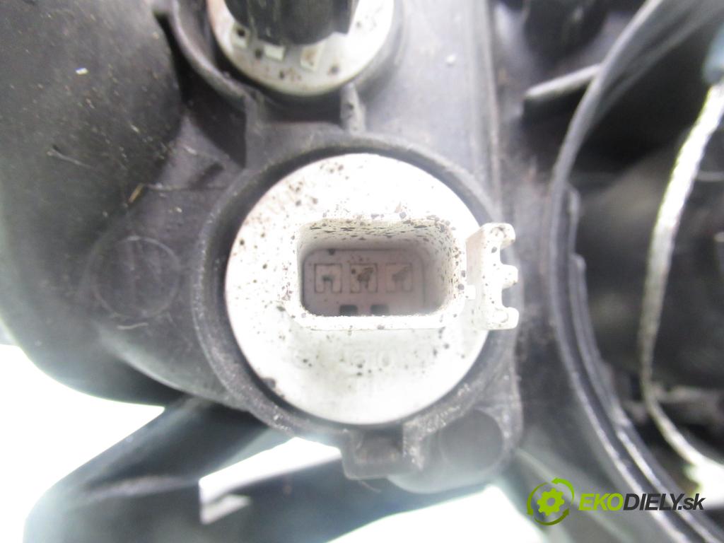 HONDA ACCORD VII (CL, CN) SEDAN 2005 140,00 2.4 (CL9) - K24A3 2354,00 světlo LP W3T10471