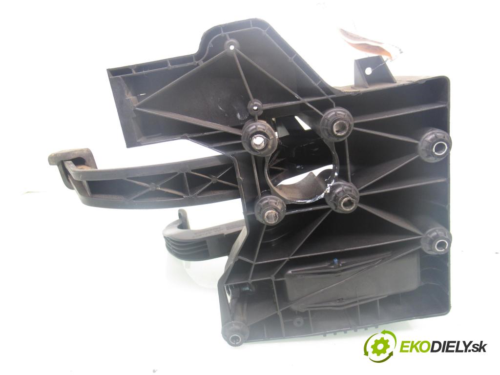 FIAT DUCATO Furgon (250_, 290_) FURGON 2007 74,00 100 Multijet 2.2 D - 4HV 2198,00 PEDALY: brzdy / spojky 3802501017 ; 3802501018 ; 3802501020