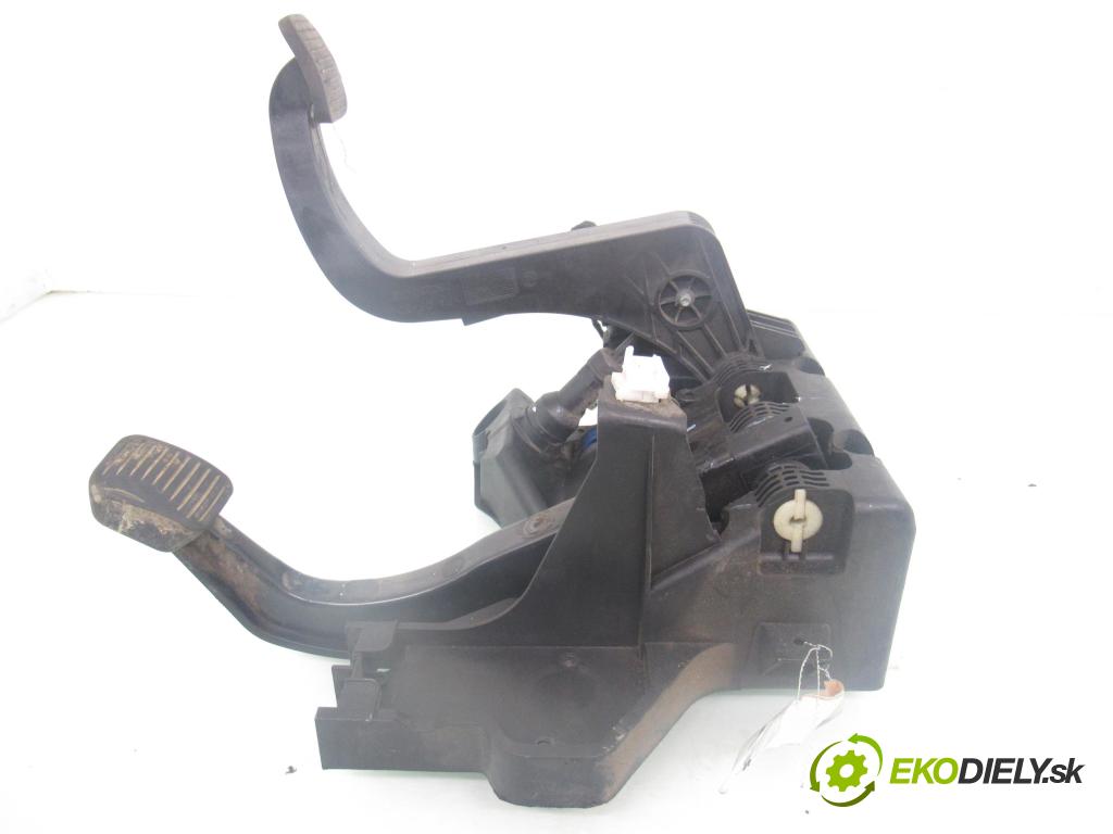 FIAT DUCATO Furgon (250_, 290_) FURGON 2007 74,00 100 Multijet 2.2 D - 4HV 2198,00 PEDALY: brzdy / spojky 3802501017 ; 3802501018 ; 3802501020