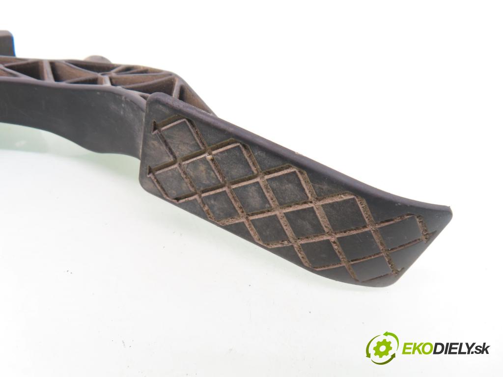 VW TRANSPORTER V Skrzynia (7HA, 7HH, 7EA, 7EH) FURGON 2007 75,00 1.9 TDI - BRS 1896,00 Potenciometer plynu 7H1721503D ; 6PV00849503 (Potenciometer plynového pedálu)