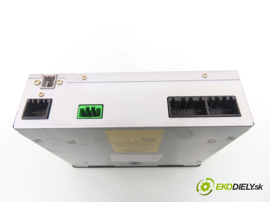 HONDA ACCORD VII (CL, CN) SEDAN 2005 140,00 2.4 (CL9) - K24A3 2354,00 měnič CD 39540SEAG010M1