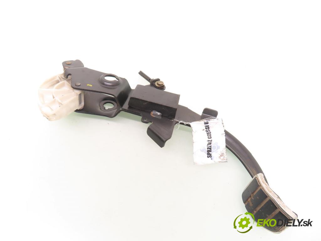 RENAULT LAGUNA I (B56_, 556_) LIFTBACK 1995 61,00 2.2 D (B56F/2) - G8T 706 2188,00 PEDAL spojky 665K199521