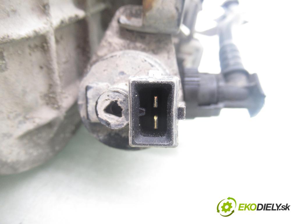 OPEL ASTRA H (A04) HB 2004 77,00 1.6 - Z 16 XEP 1598,00 potrubí 55352859 ; 24435069