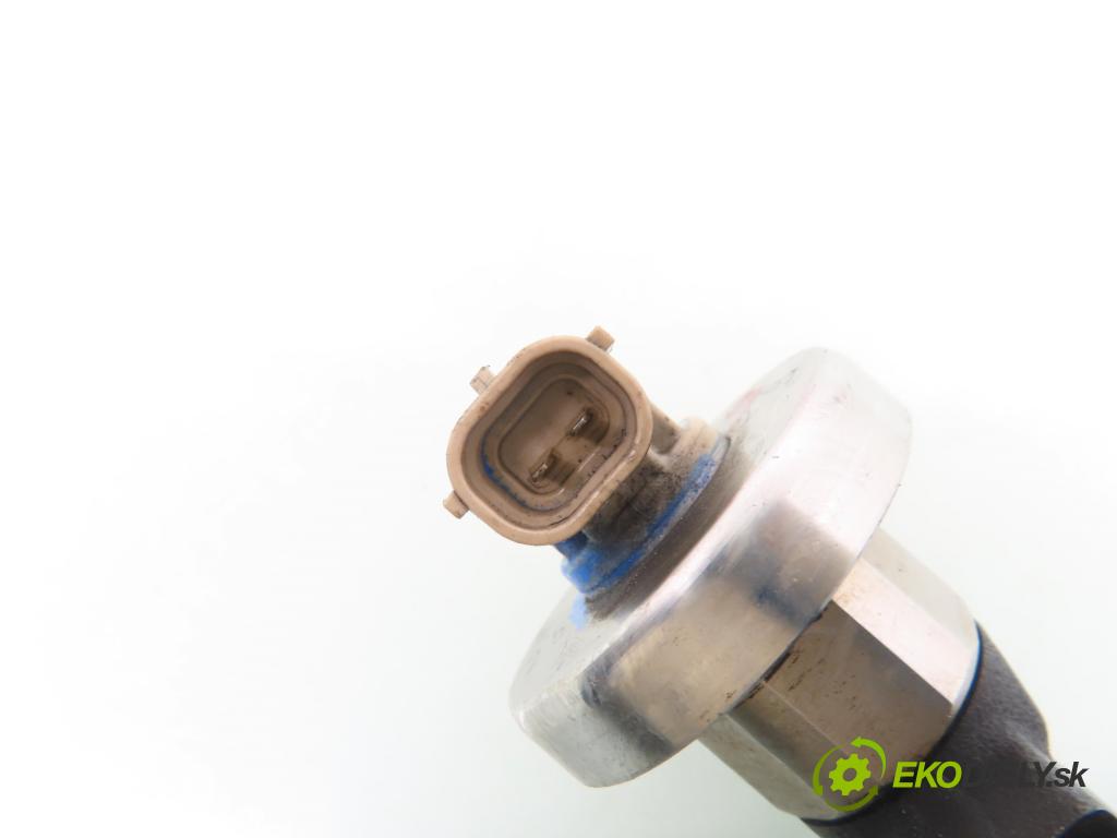 MAZDA 6 Station Wagon (GY) KOMBI 2002 89,00 2.0 DI 121 - RF5C 1998,00 vstrekovač 13H50A (Vstrekovač paliva)