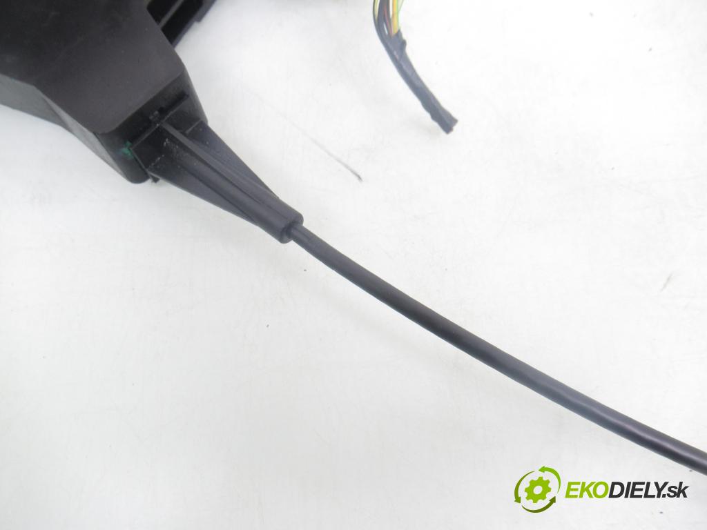 FORD FIESTA V (JH_, JD_) HB 2005 59,00 1.4 16V - FXJA 1388,00 zámok 2S6AA21813BK