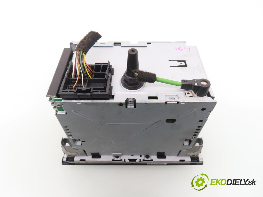 FORD FIESTA V (JH_, JD_) HB 2005 59,00 1.4 16V - FXJA 1388,00 RADIO CD 6S6118C815CB