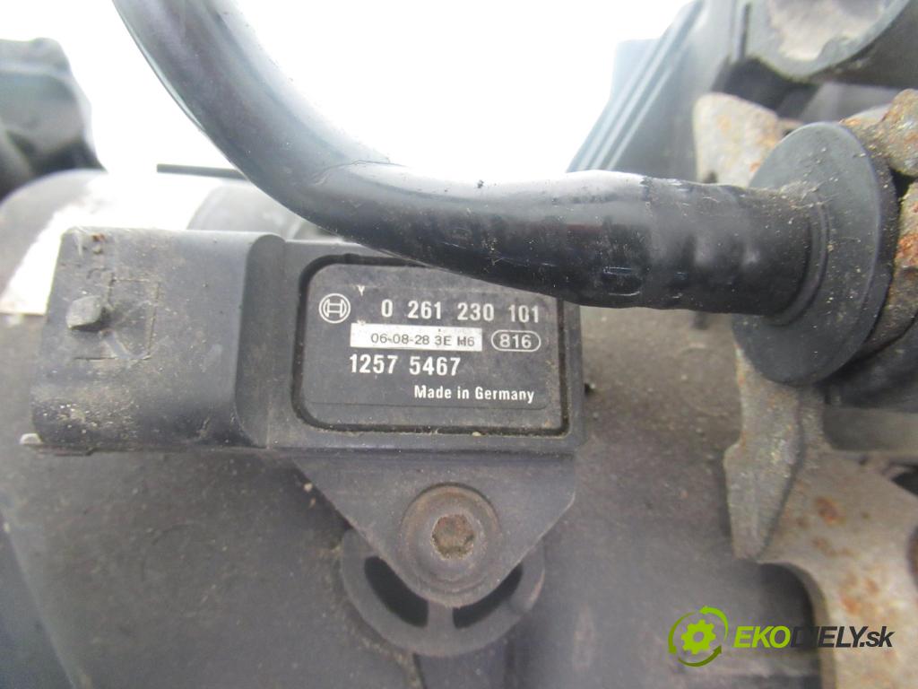 OPEL CORSA D (S07) HB 2006 59,00 1.2 - Z 12 XEP 1229,00 potrubí 0280600063 ; 55557906 ; 0261230101