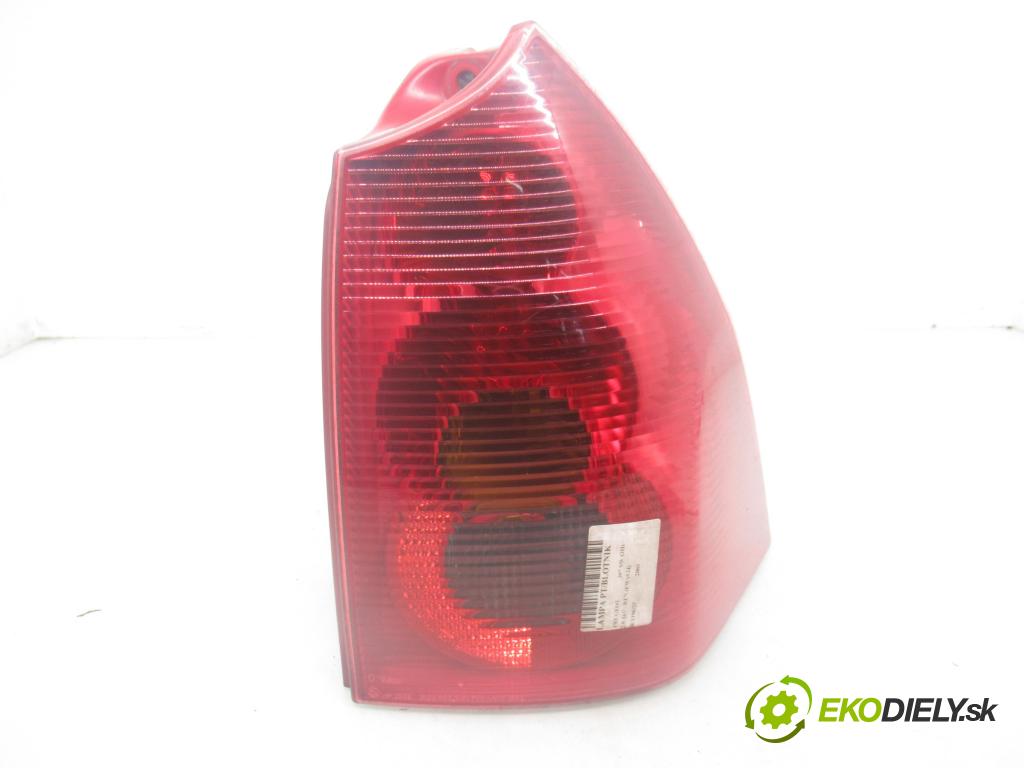 PEUGEOT 307 SW (3H) KOMBI 2003 103,00 2.0 16V - RFN (EW10J4) 1997,00 Svetlo pravé zadné