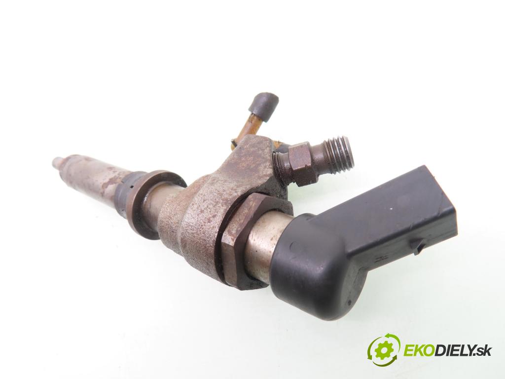 CITROEN BERLINGO FIRST Skrzynia (M_) FURGON 2005 66,00 2.0 HDI 90 - RHY (DW10TD) 1997,00 vstrekovač 9652173780 (Vstrekovač paliva)