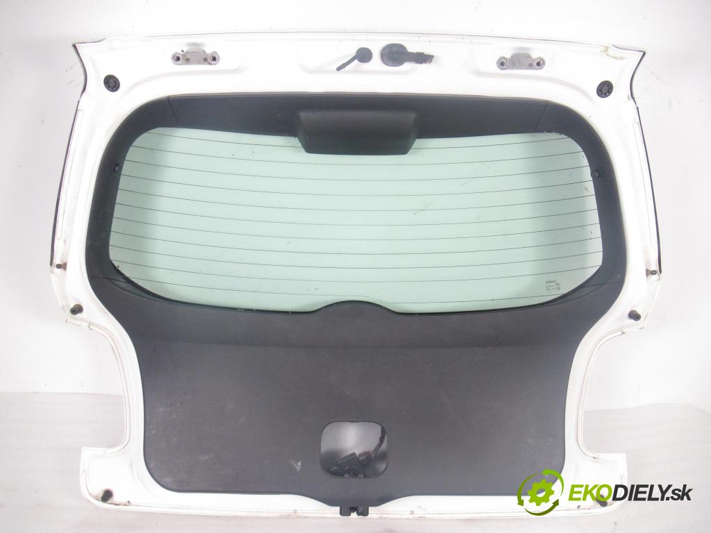 TOYOTA AURIS (_E15_) HB 2009 74,00 1.33 Dual-VVTi 101 - 1NR-FE 1329,00 kapota kufr HB 5D