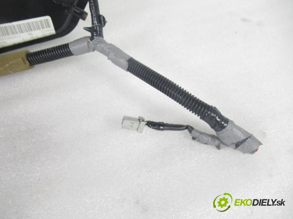 HONDA ACCORD VII (CL, CN) SEDAN 2005 140,00 2.4 (CL9) - K24A3 2354,00 střešní okno  (Sklo karoserie)