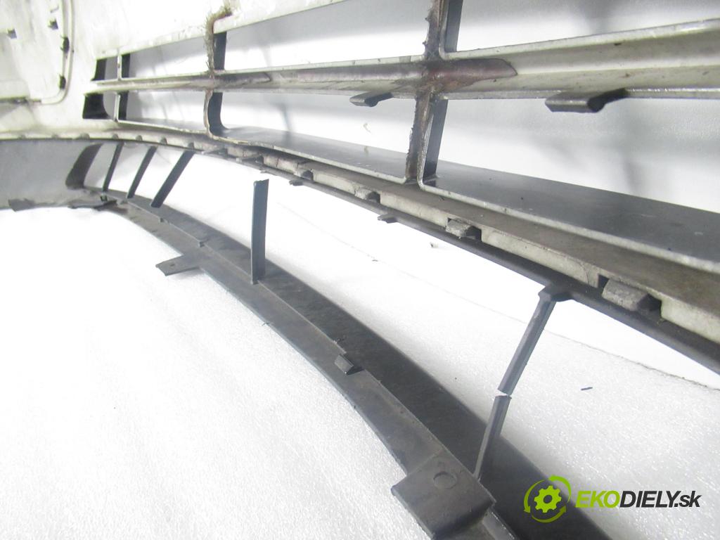 FORD FOCUS C-MAX (DM2) MINIVAN 2005 90,00 1.8 - QQDC 1798,00 Nárazník predný 