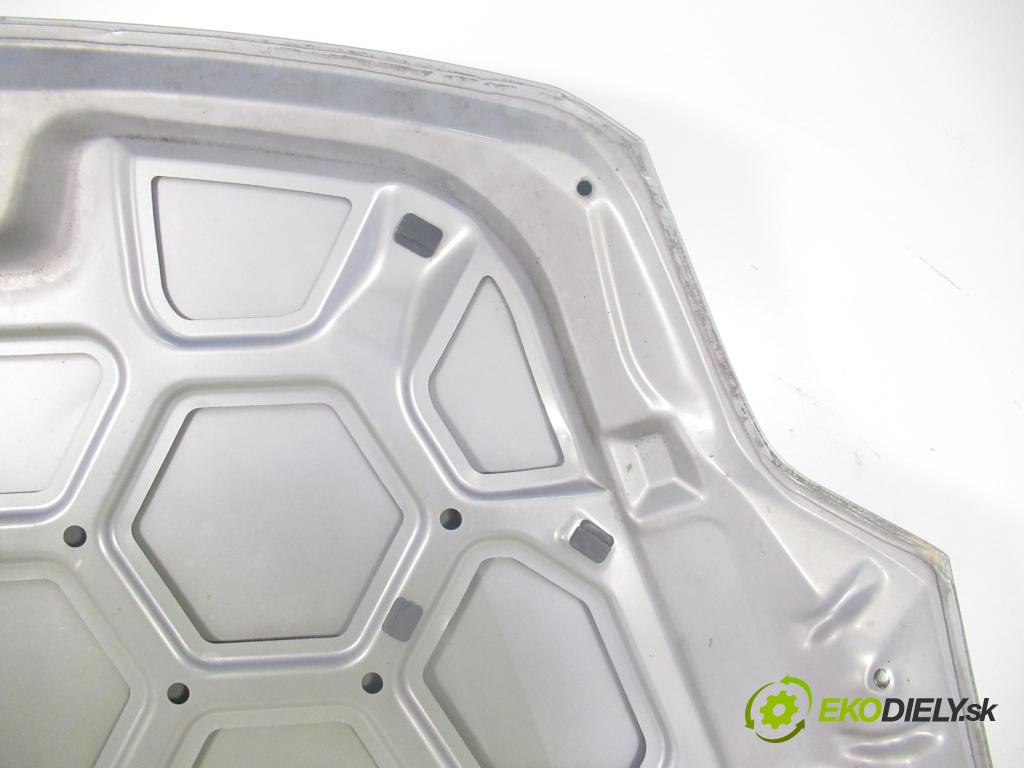 FORD MONDEO IV (BA7) LIFTBACK 2011 103,00 2.0 TDCi 140 - QXBA 1997,00 kapota  (Kapota)