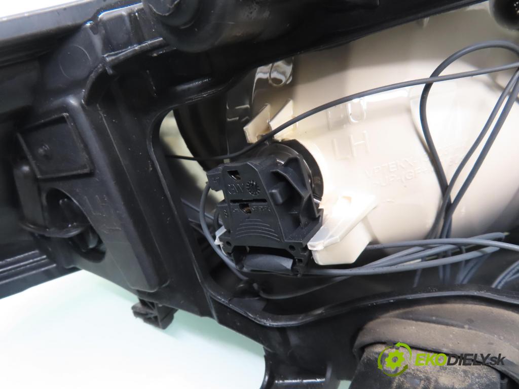 FORD MONDEO IV (BA7) LIFTBACK 2011 103,00 2.0 TDCi 140 - QXBA 1997,00 světlo LP 7S7113W030EB