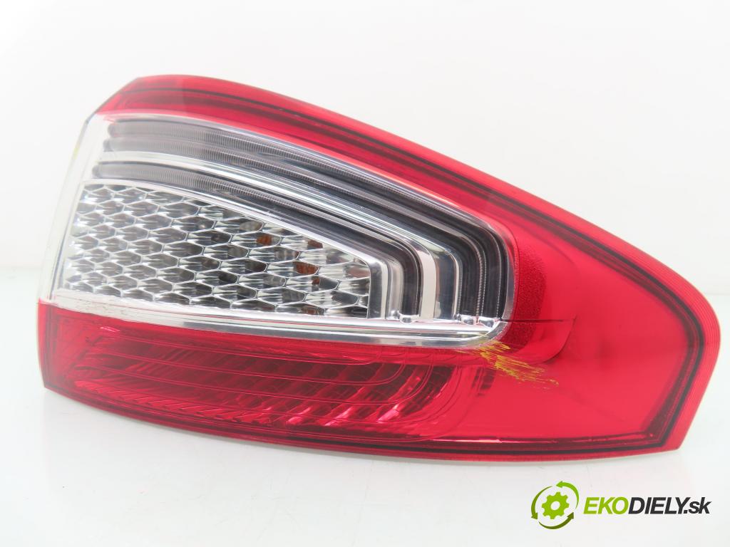 FORD MONDEO IV (BA7) LIFTBACK 2011 103,00 2.0 TDCi 140 - QXBA 1997,00 světlo pravé zadní BS7113404A