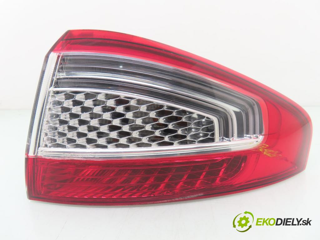 FORD MONDEO IV (BA7) LIFTBACK 2011 103,00 2.0 TDCi 140 - QXBA 1997,00 světlo pravé zadní BS7113404A