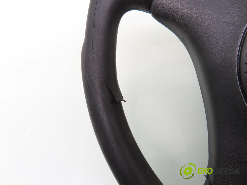 AUDI A4 (8D2, B5) SEDAN 1996 81,00 1.9 TDI 110 - AFN 1896,00 volant  (Volant)