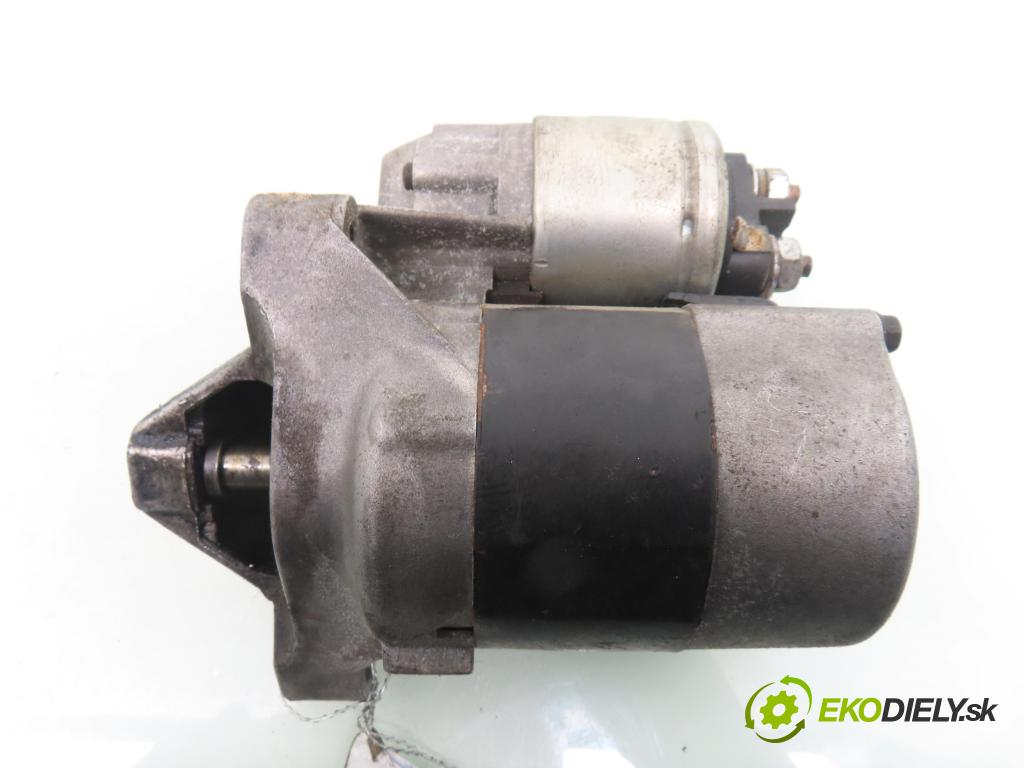 RENAULT CLIO II (BB_, CB_) HB 2000 43,00 1.2 8V 58 1149,00 Štartér  (Štartér)