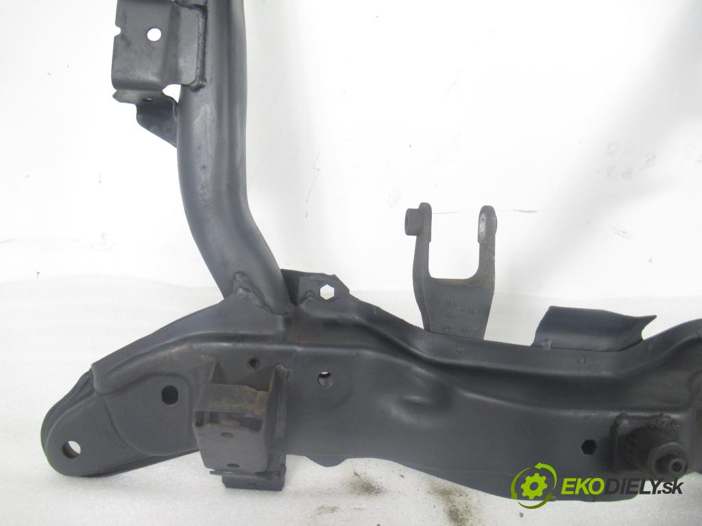 OPEL CORSA C (X01) HB 2002 48,00 1.7 DI - Y 17 DTL 1686,00 PŘEDNÍ: