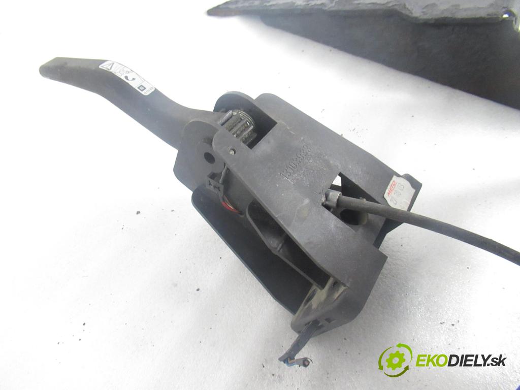 OPEL VECTRA C Kombi (Z02) KOMBI 2005 135,00 3.0 V6 CDTI - Z 30 DT 2959,00 Hák