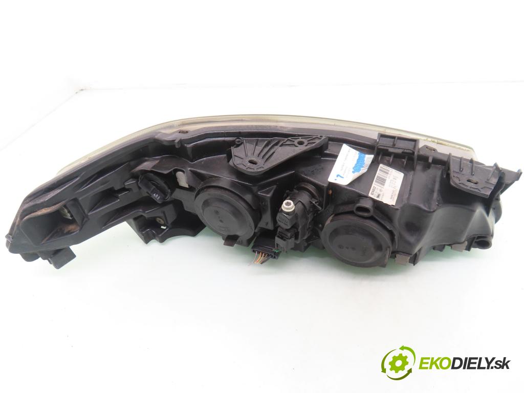 RENAULT LAGUNA II Grandtour (KG0/1_) KOMBI 2006 88,00 1.9 dCi (KG0G) - F9Q 670 1870,00 světlo LP 8200481196 ; 89900469