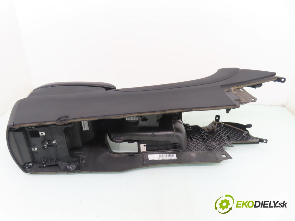 FORD MONDEO IV (BA7) LIFTBACK 2011 103,00 2.0 TDCi 140 - QXBA 1997,00 OPĚRADLO 7S71A042B60