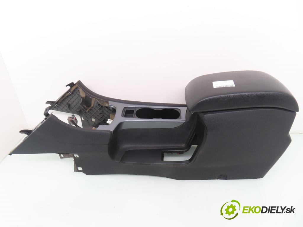 FORD MONDEO IV (BA7) LIFTBACK 2011 103,00 2.0 TDCi 140 - QXBA 1997,00 OPĚRADLO 7S71A042B60