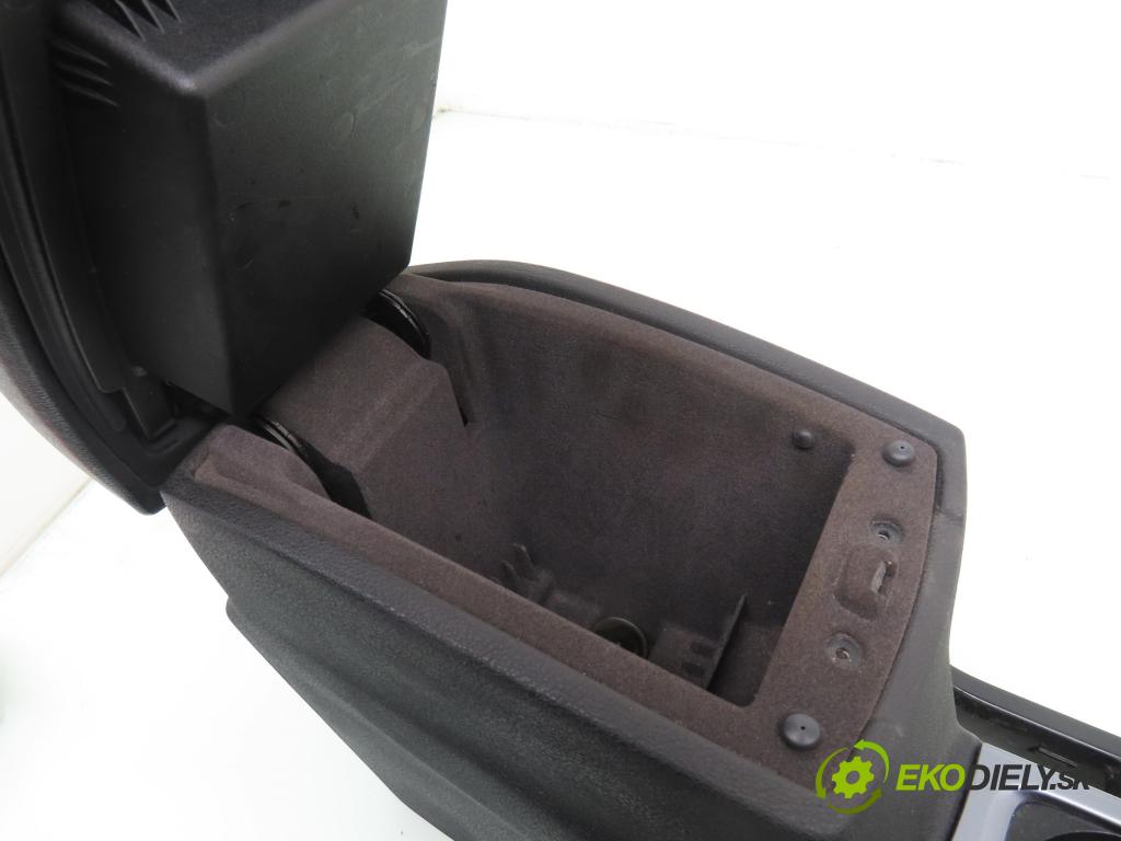 FORD MONDEO IV (BA7) LIFTBACK 2011 103,00 2.0 TDCi 140 - QXBA 1997,00 OPĚRADLO 7S71A042B60